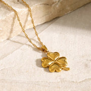 PakabukasClover