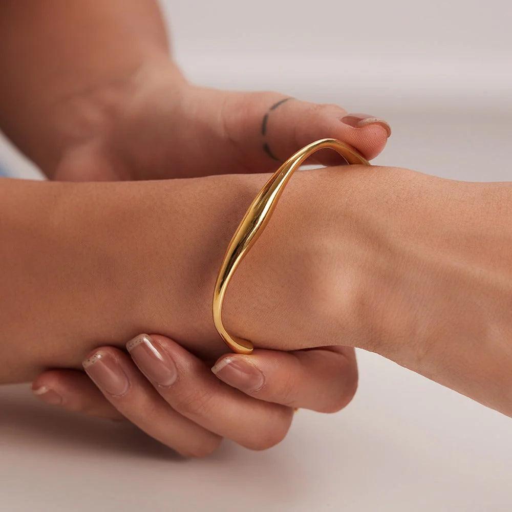 Apyrankė "Wave Bangle" - Emberly